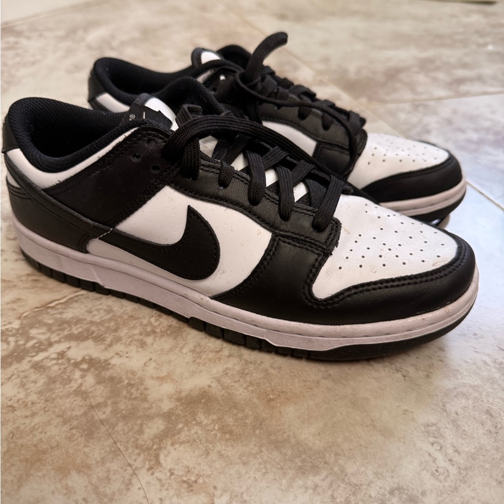 Nike Women’s Dunk Low Sneakers